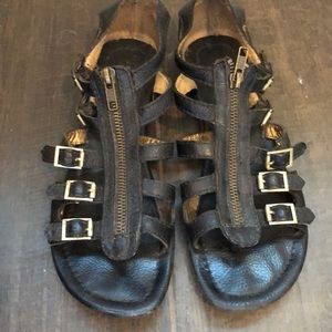 Cynthia Vincent gladiator 7.5